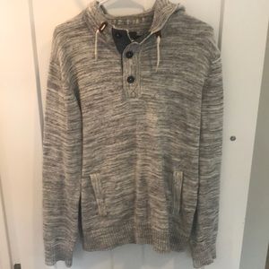 Heather gray men’s sweater